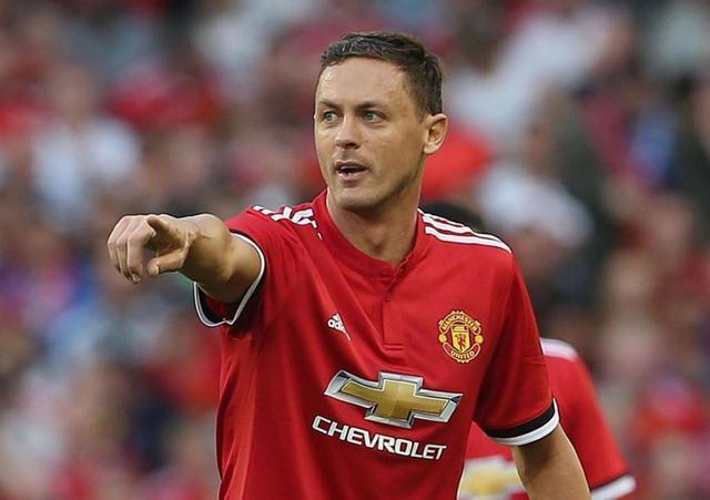 板仓滉成为阿贾克斯队史首位日本球员，他将身披4号球衣征战.